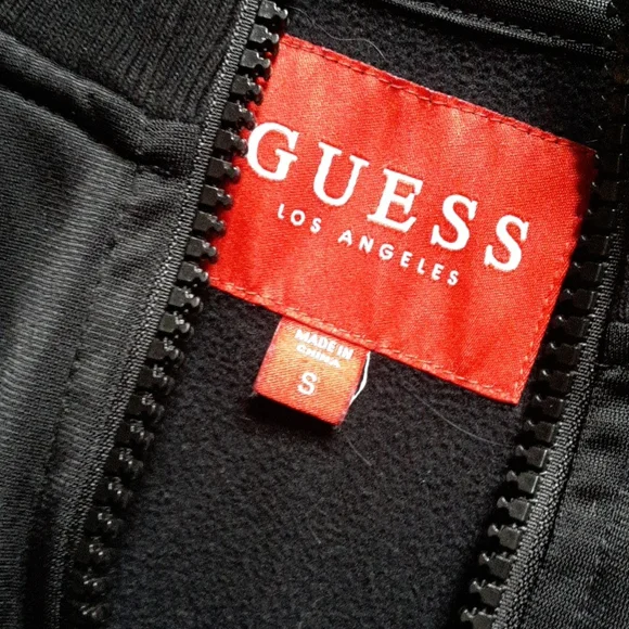 - Guess sweater - Picture 4 of 5